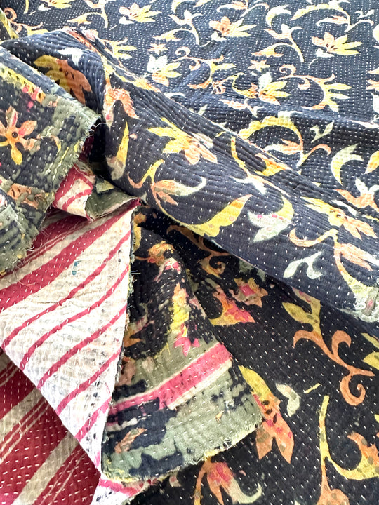 PRIME KANTHA QUILT - HIBISCUS LOVE