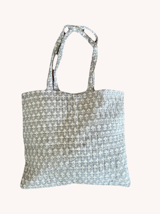 QUILTED TOTE