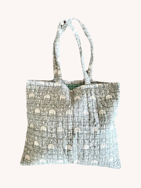QUILTED TOTE
