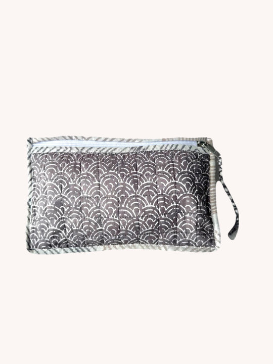 BEAUTY POUCH