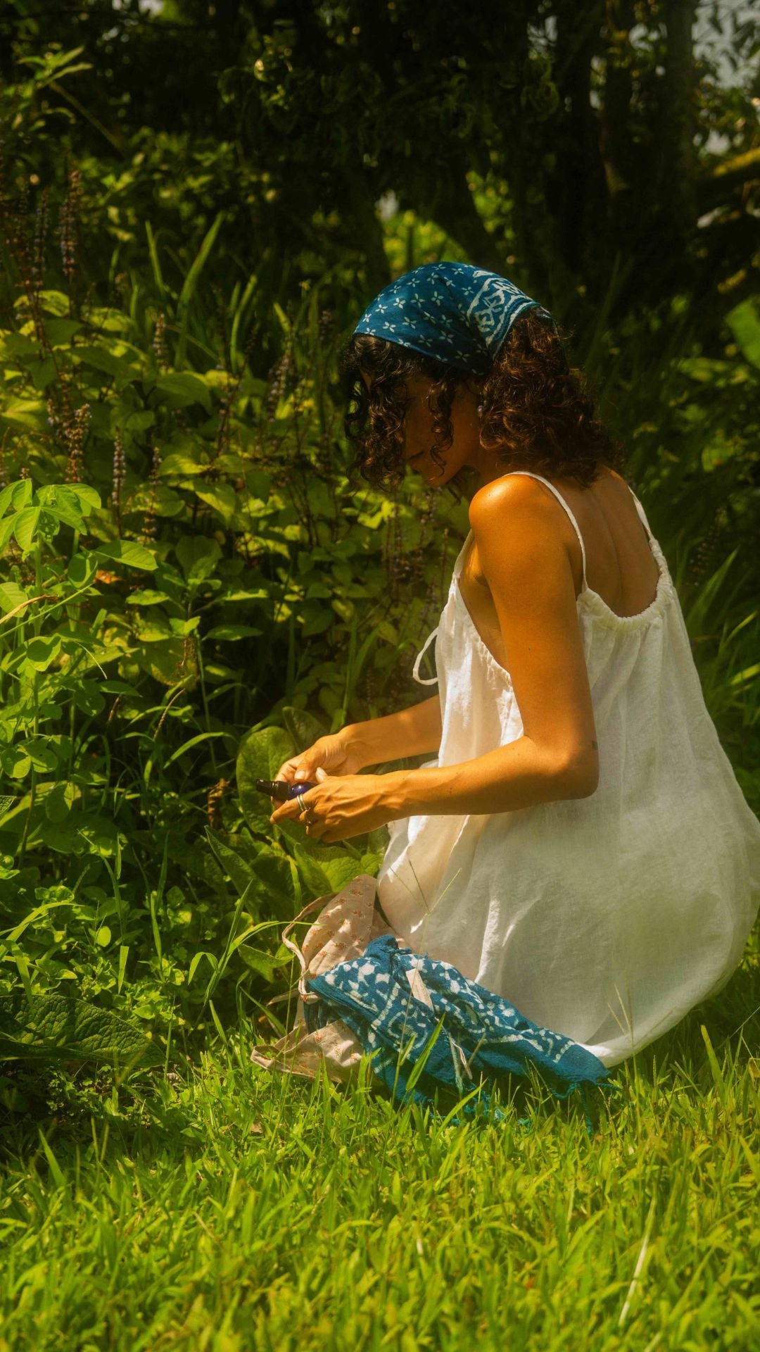 LACY LINEN SUNDRESS