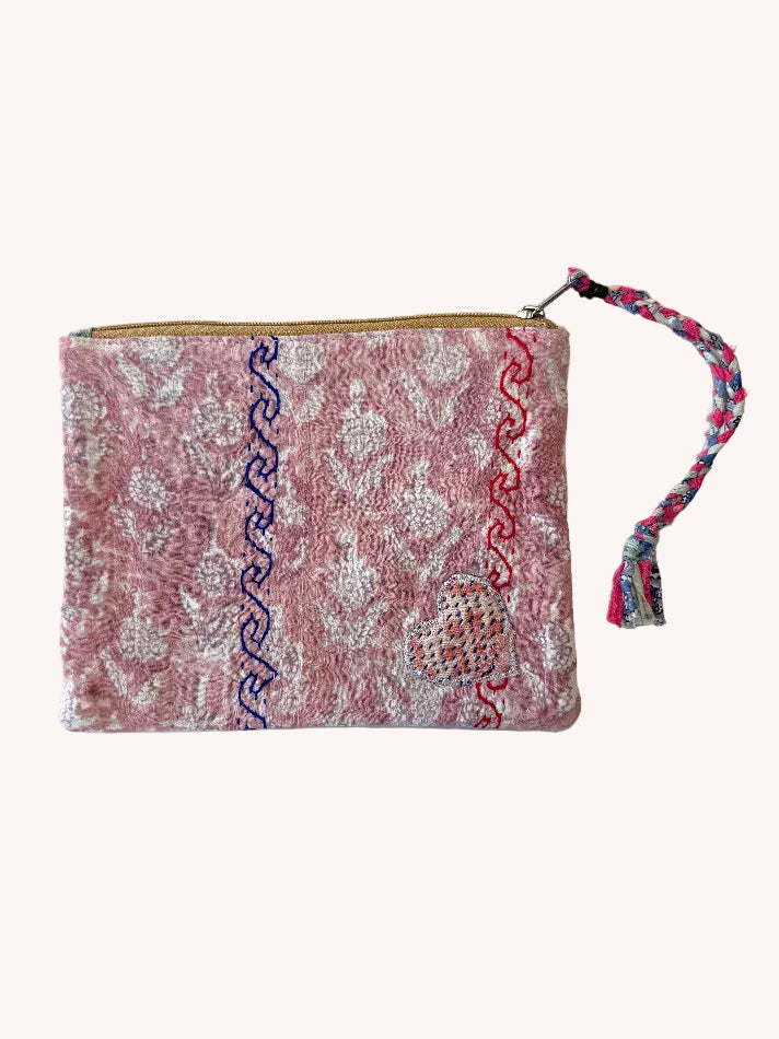 KANTHA WRISTLET