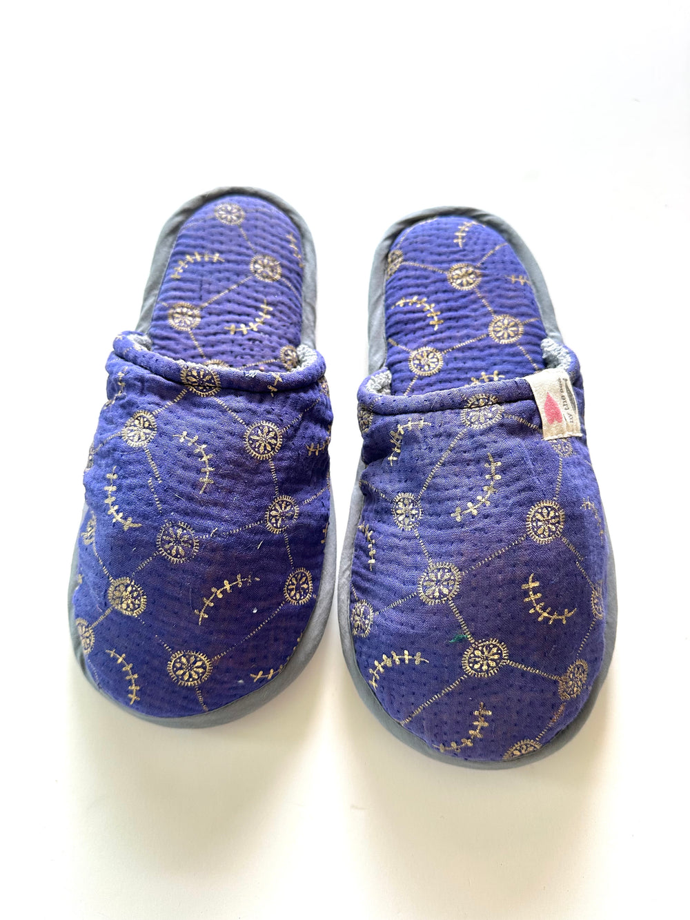 HAWAIIAN MOPPING SLIPPERS - MEDIUM