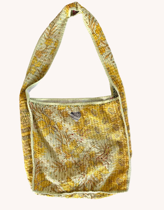 CROSSBODY KANTHA TOTE