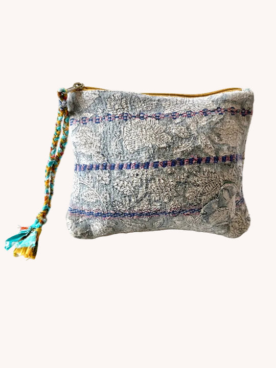 KANTHA WRISTLET