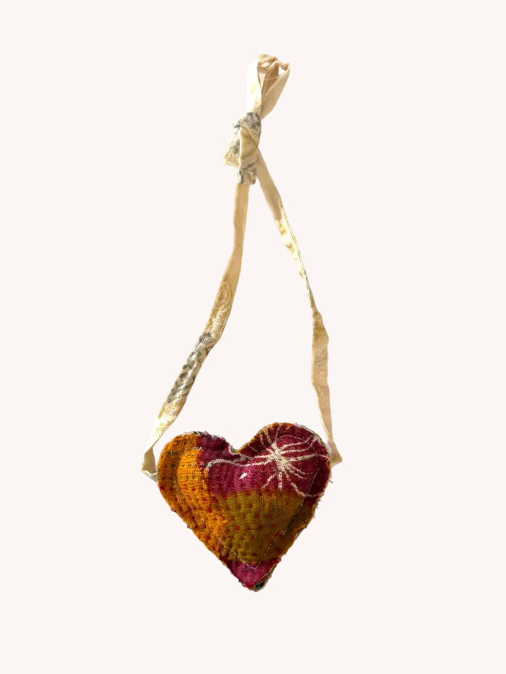 KANTHA HEART TIE