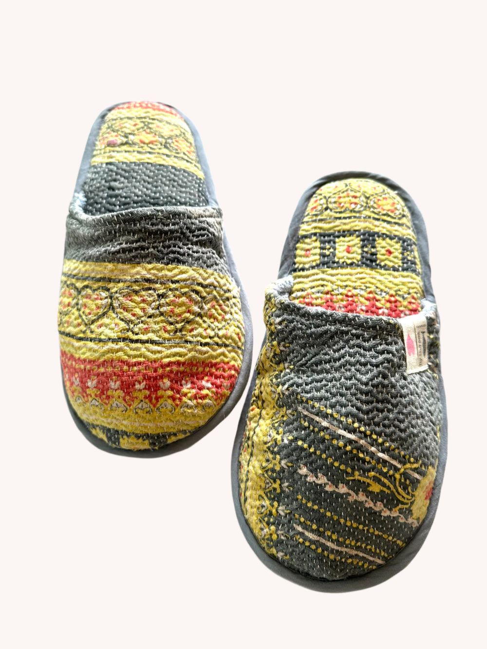 HAWAIIAN MOPPING SLIPPERS - MEDIUM