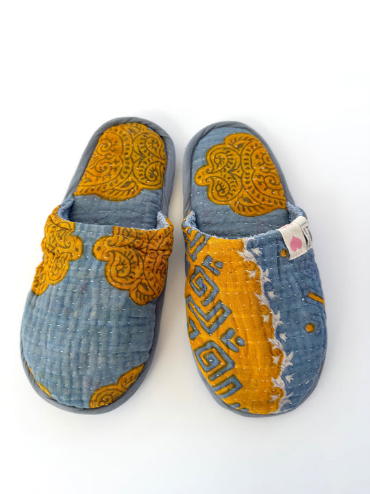 HAWAIIAN MOPPING SLIPPERS - MEDIUM