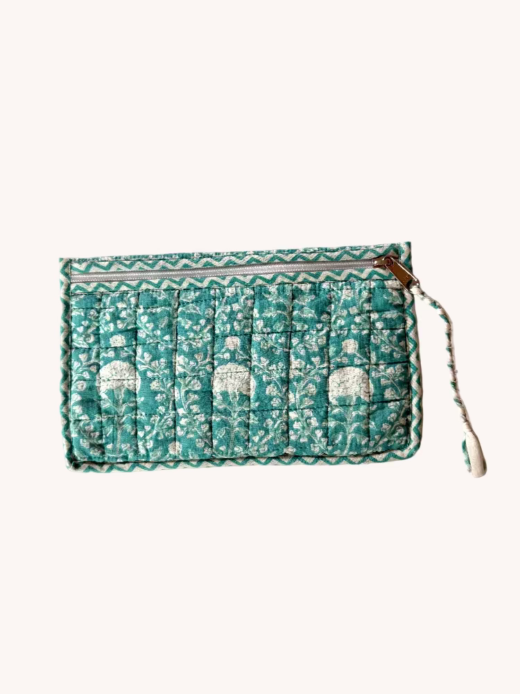 BEAUTY POUCH