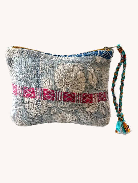 KANTHA WRISTLET
