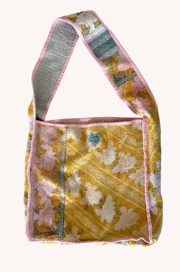CROSSBODY KANTHA TOTE