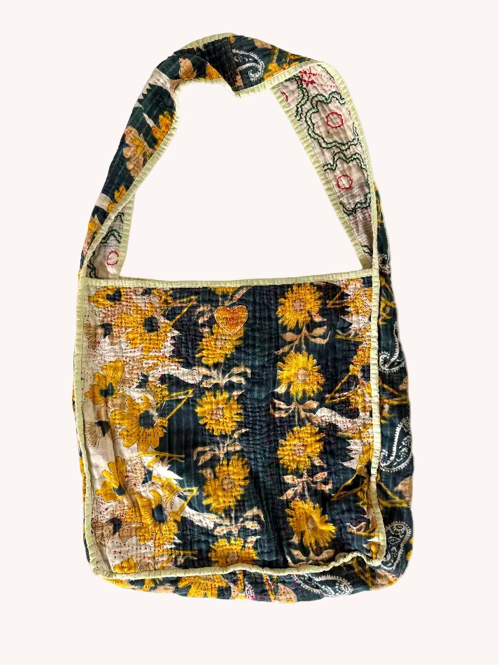CROSSBODY KANTHA TOTE