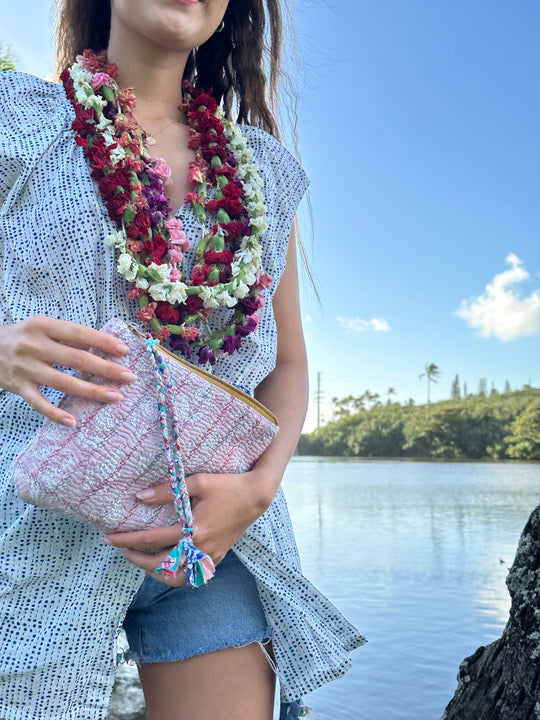 KANTHA WRISTLET