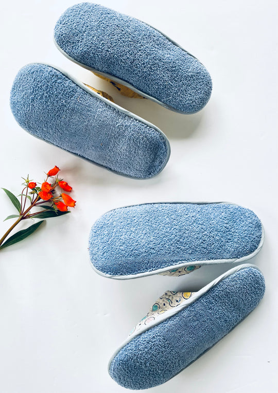 HAWAIIAN MOPPING SLIPPERS - MEDIUM