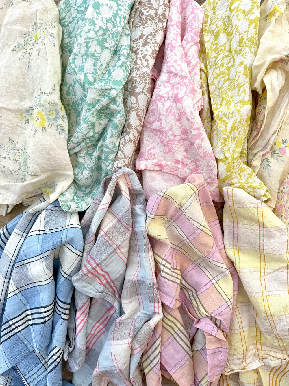 LINEN HAND TOWEL