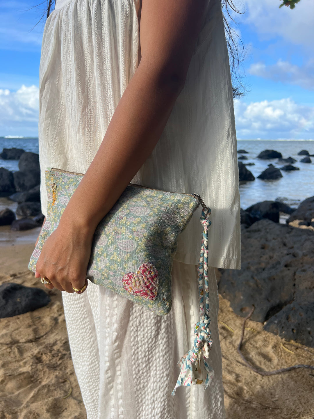 KANTHA WRISTLET