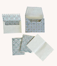 Load image into Gallery viewer, Keepsake Boxed Card Set - Silver Seas
